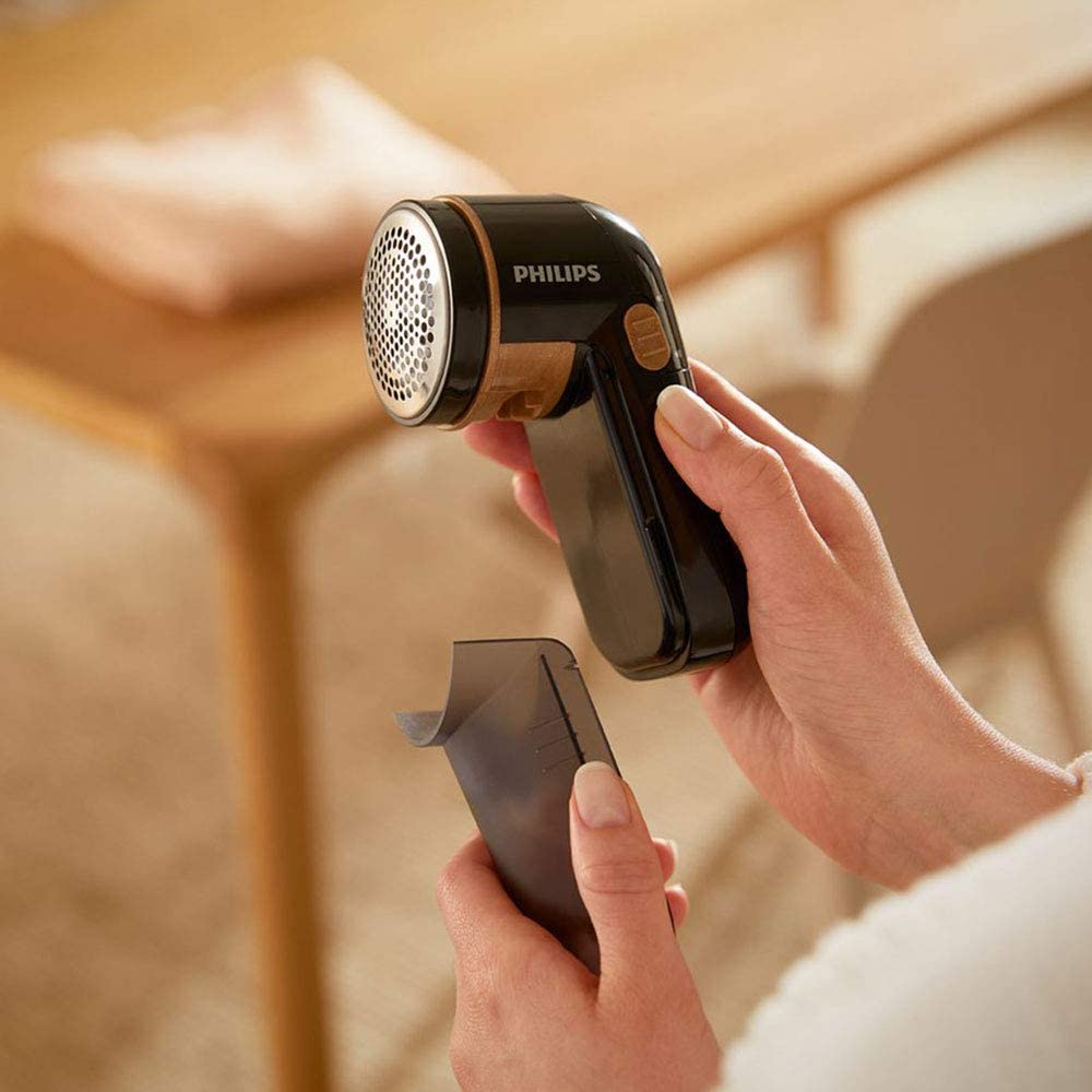 Philips Fabric Shaver GC026 80