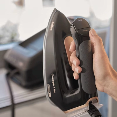 كاوية براون بخار 2 لتر 2700 واط اسود BRIS7286BK