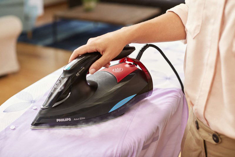 Philips Azur Elite Steam Iron with OptimalTEMP technology GC5037 86