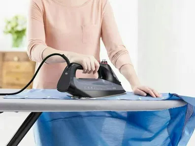 كاوية براون بخار اسود 3100 واط SI9281BK