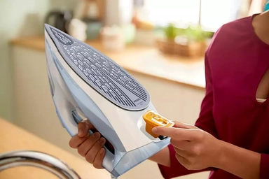 كاوية فيليبس بخار 2600 واط ازرق DST7011/26