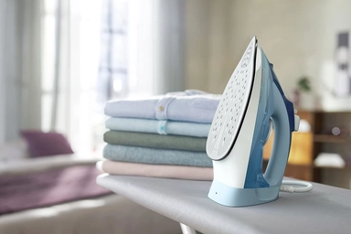 Philips 5000 Series Steam Iron, 2400 Watts, DST5020/26