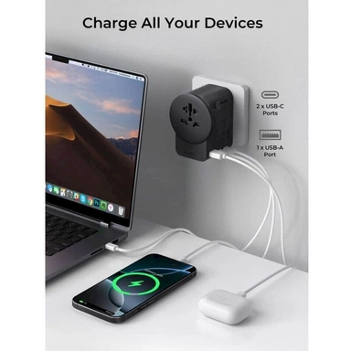 محول السفر Aukey GlobeMate، واط65، منافذ متعددة USB + تيار متردد، أسود - PA-TA11A-BK