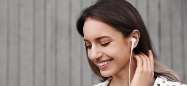 سماعات أذن سلكية من نوع Type-C من Aukey، أبيض - EP-CC1-WH