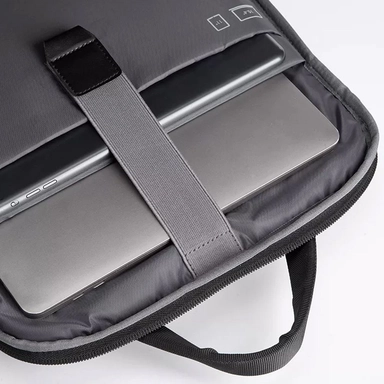 L'AVVENTO Backpack 15.6” With USB, Black