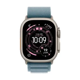 ساعة آبل ألترا 3 جي بي اس + خلوي، مقاس 49 ملم، هيكل من التيتانيوم الطبيعي، مع سوار ألباين بلون الأزرق الفاتح - المقاس متوسط.